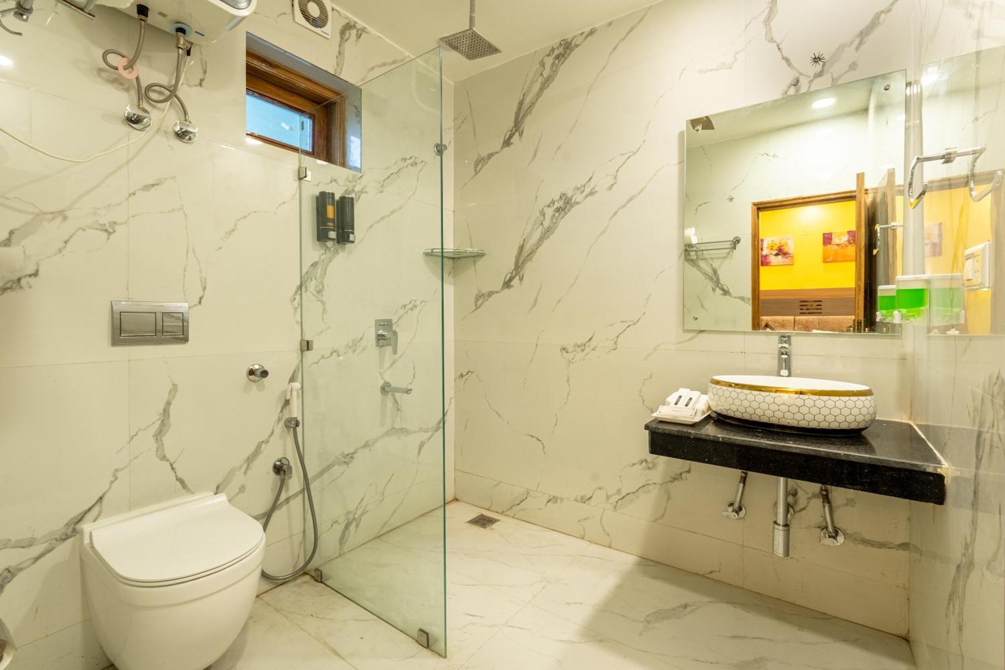 Lime Tree Hotel & One Bhk Serviced Apartment Noida - Sector 50 Metro Eksteriør billede