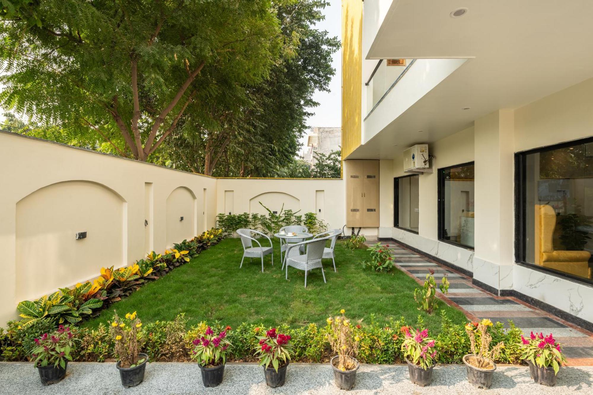 Lime Tree Hotel & One Bhk Serviced Apartment Noida - Sector 50 Metro Eksteriør billede