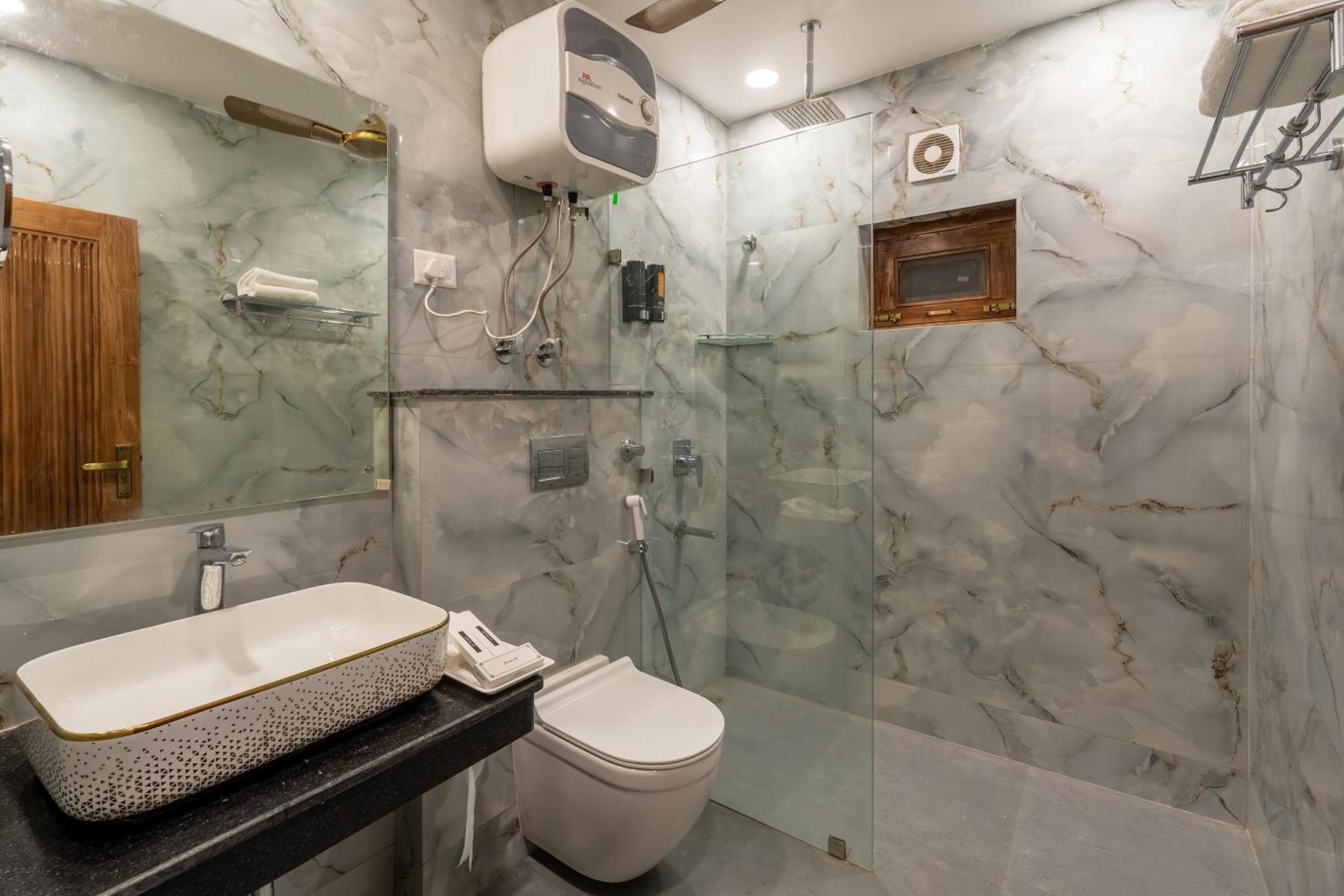 Lime Tree Hotel & One Bhk Serviced Apartment Noida - Sector 50 Metro Eksteriør billede